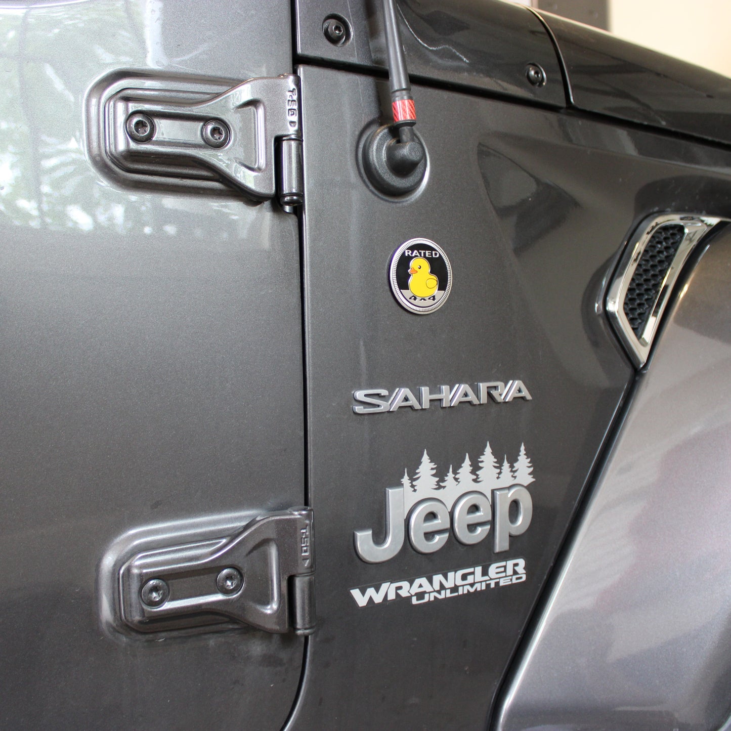 Gift Box for Jeep Owners: Duck Rated Badge