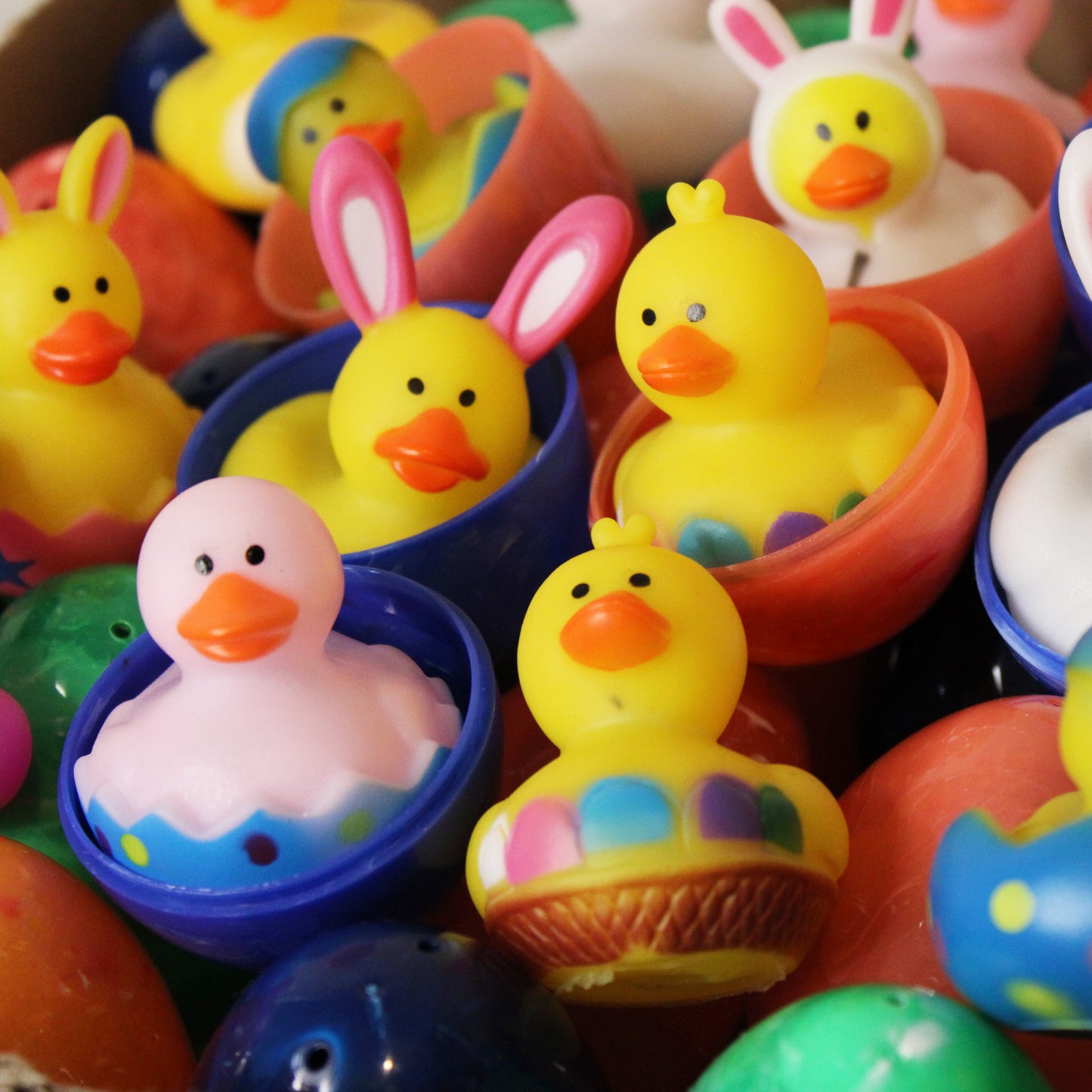 Easter Ducks with Plastic Eggs - Set of 18