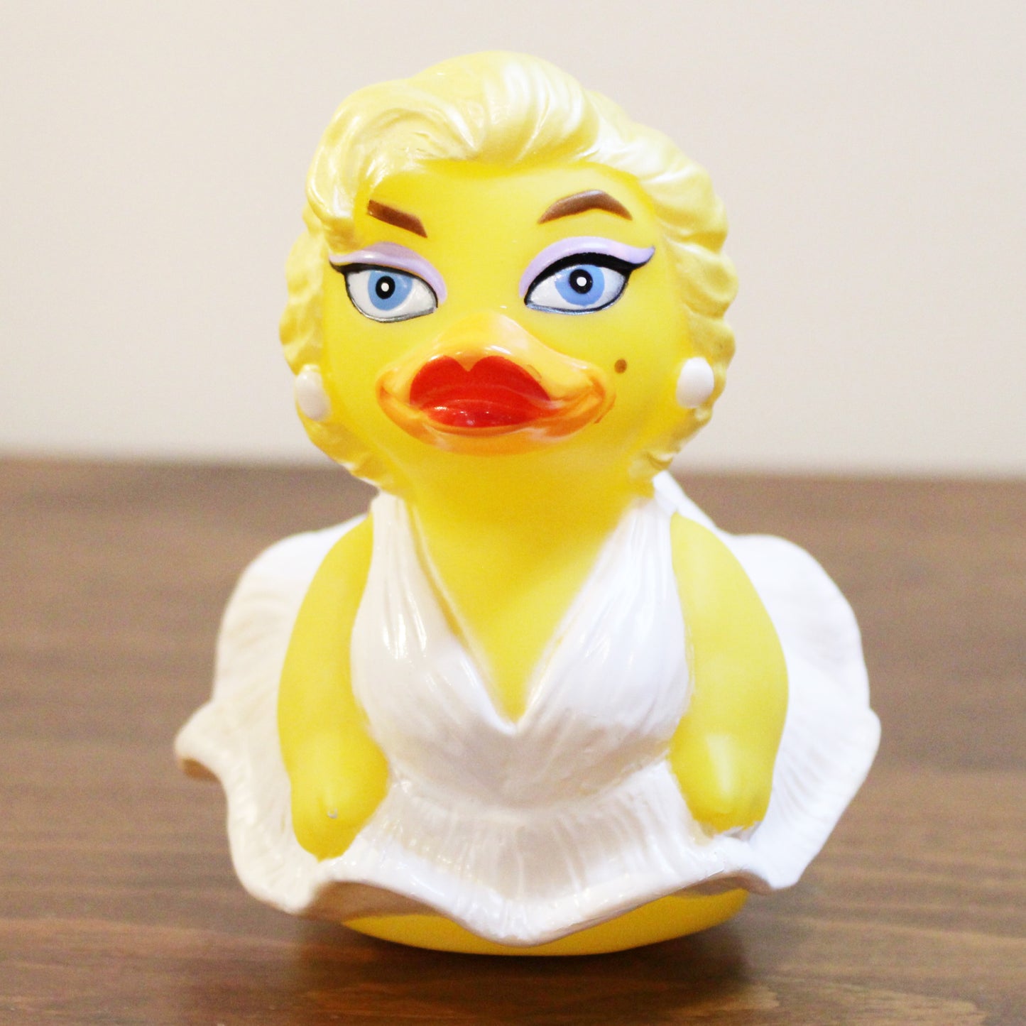 Pond Bombshell: Marilyn Monroe Rubber Duck - Limited Edition by CelebriDucks